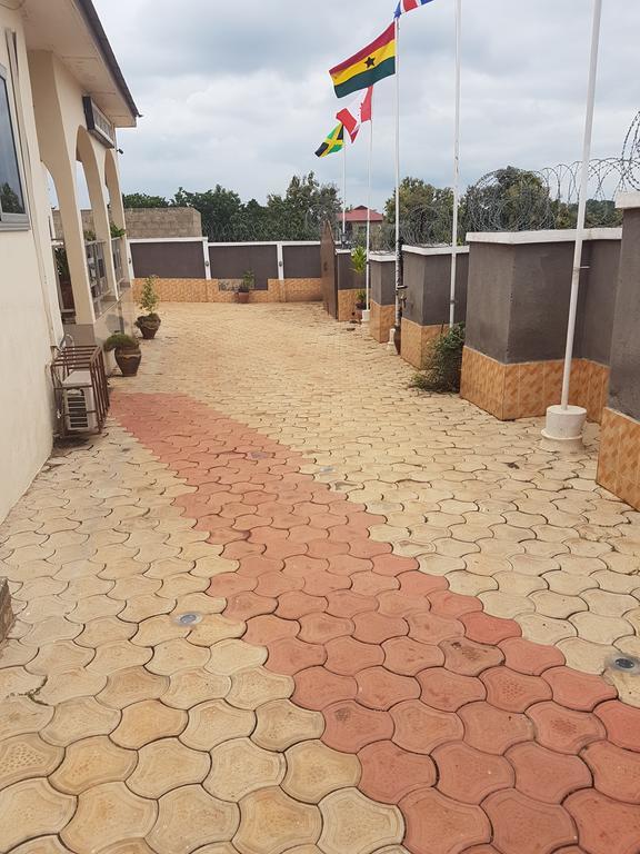Maryland Guest House Sunyani Kültér fotó